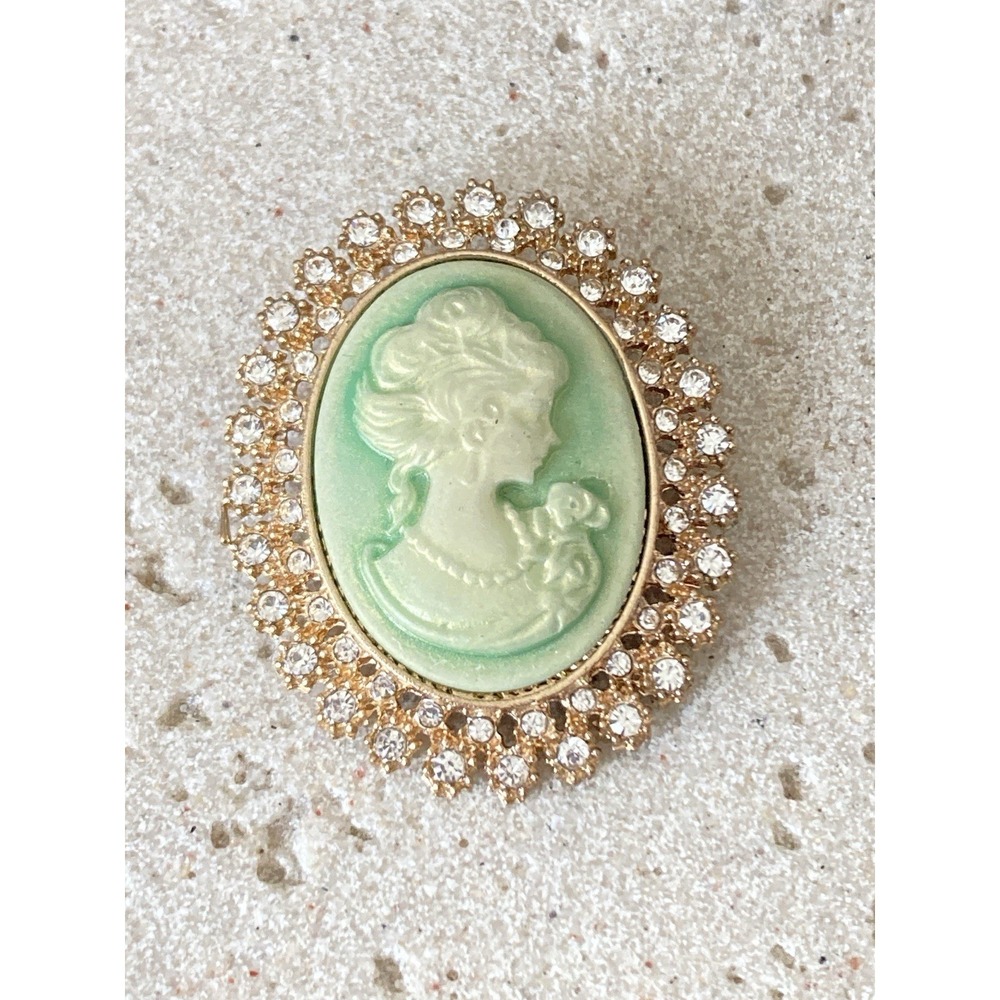 Vintage Style Green Cameo Brooch Gold Tone Rhinestone Halo Portrait Romantic